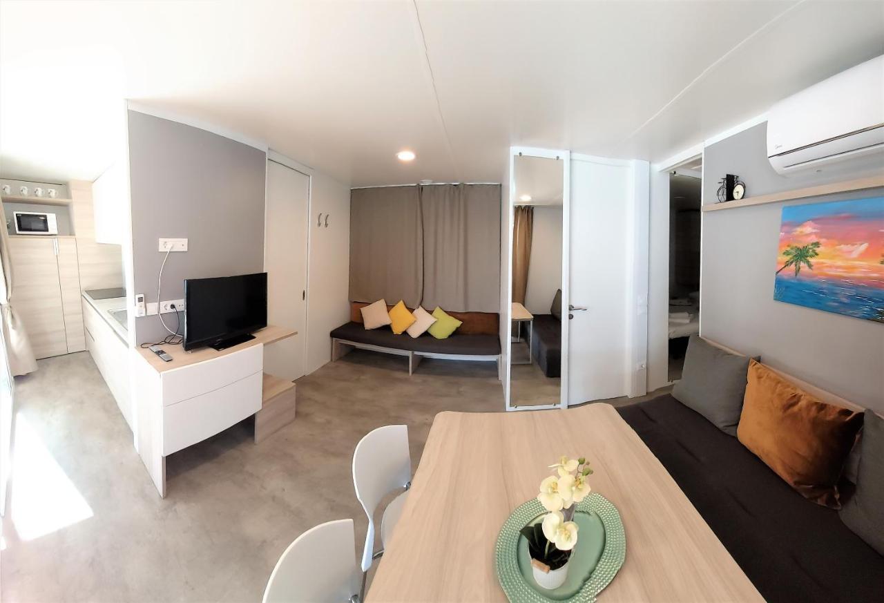 Amadria Park Camping Trogir - Mobile Homes Seget Vranjica Exterior photo
