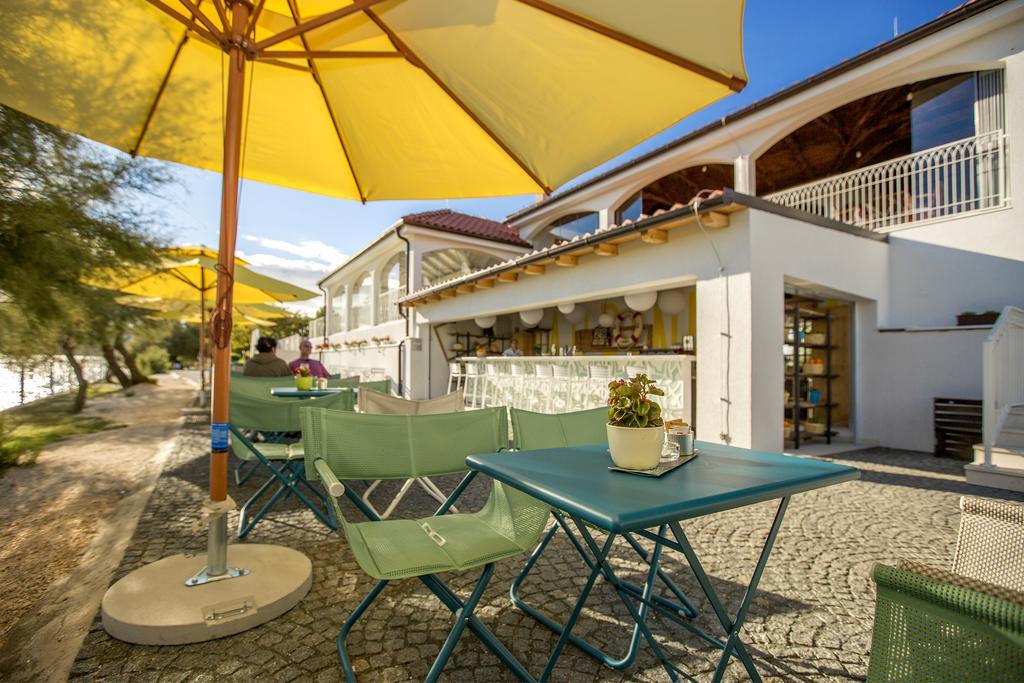 Amadria Park Camping Trogir - Mobile Homes Seget Vranjica Exterior photo