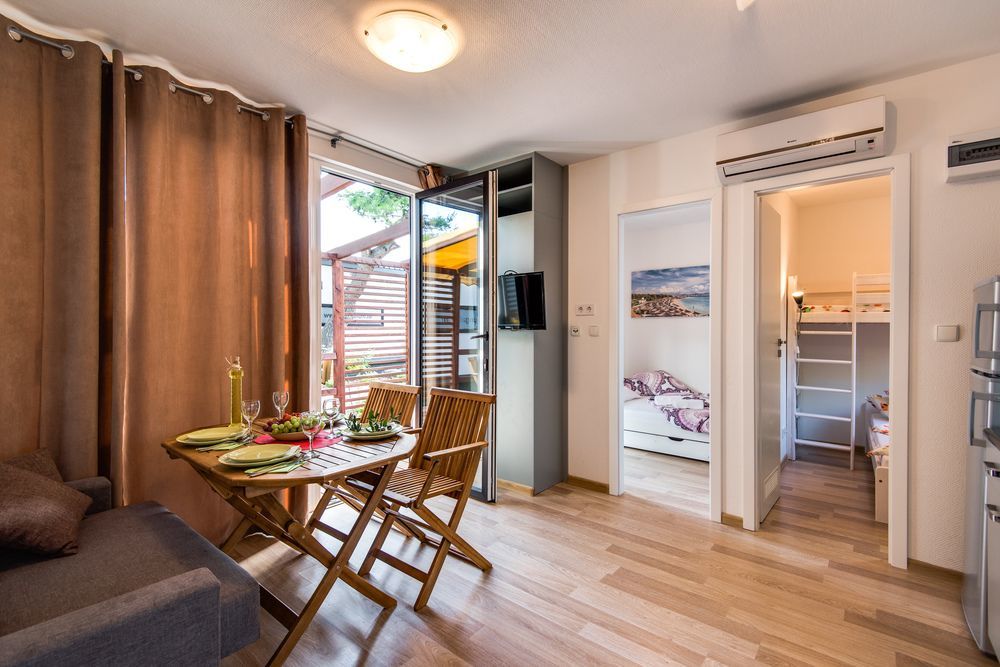 Amadria Park Camping Trogir - Mobile Homes Seget Vranjica Exterior photo
